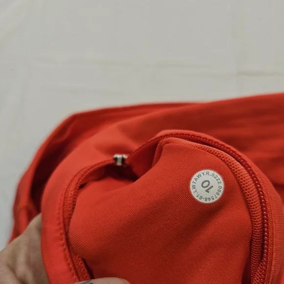 NWOT Lululemon Speed Up Short 2.5" (Carnation Red) - Picture 9 of 13